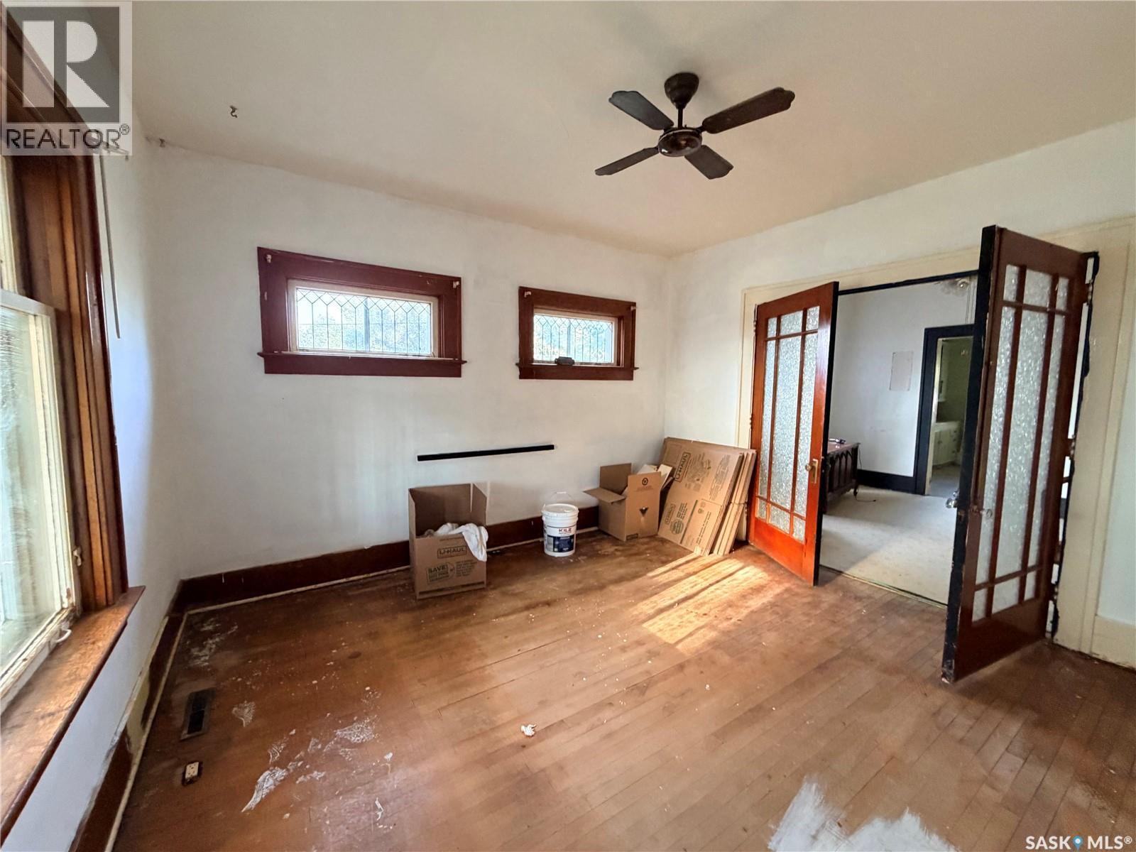 12 3rd Street E, Willow Bunch, Saskatchewan  S0H 4K0 - Photo 20 - SK047959