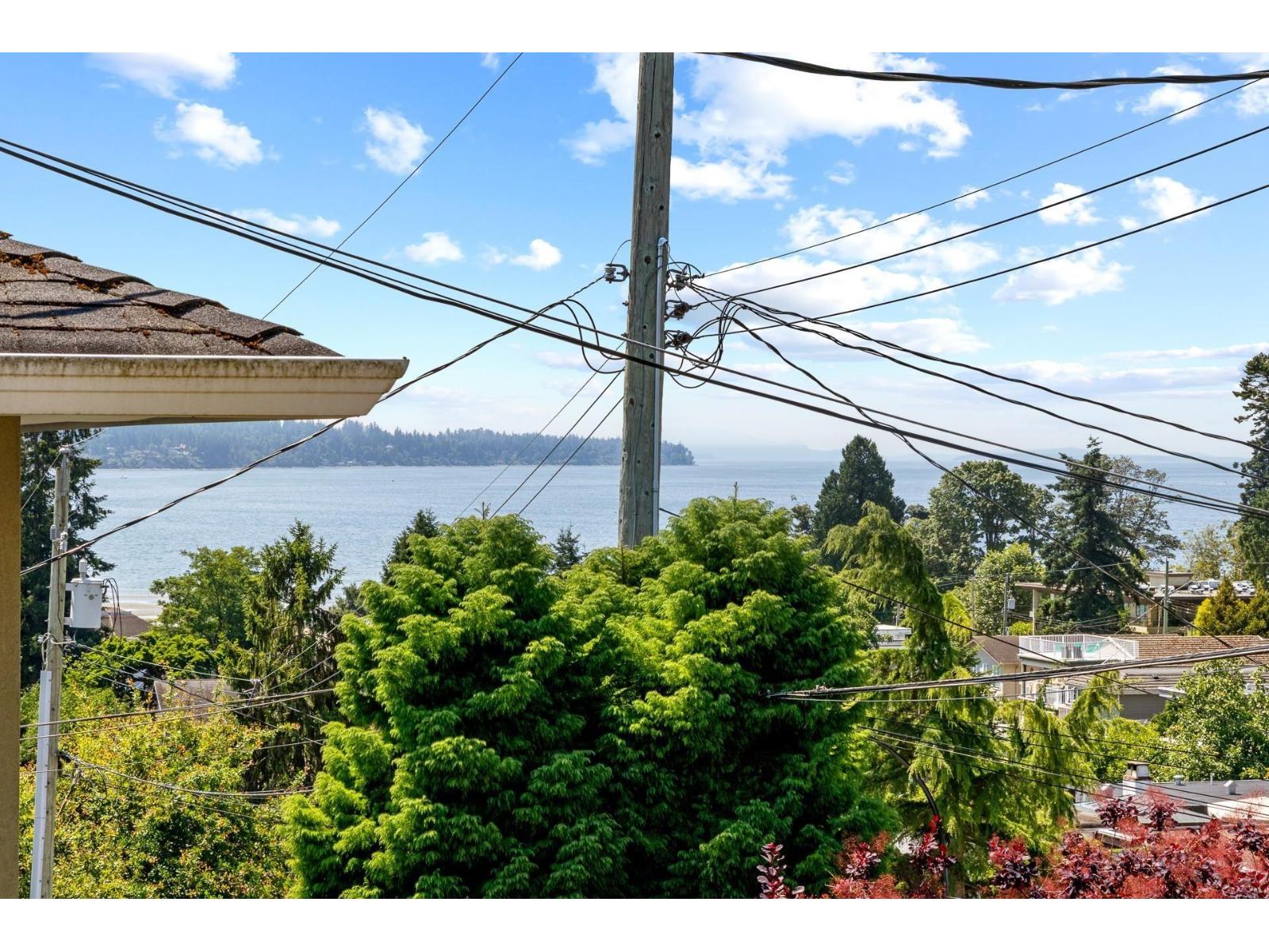 952 Kent Street, White Rock, British Columbia  V4B 4T1 - Photo 9 - R3163017