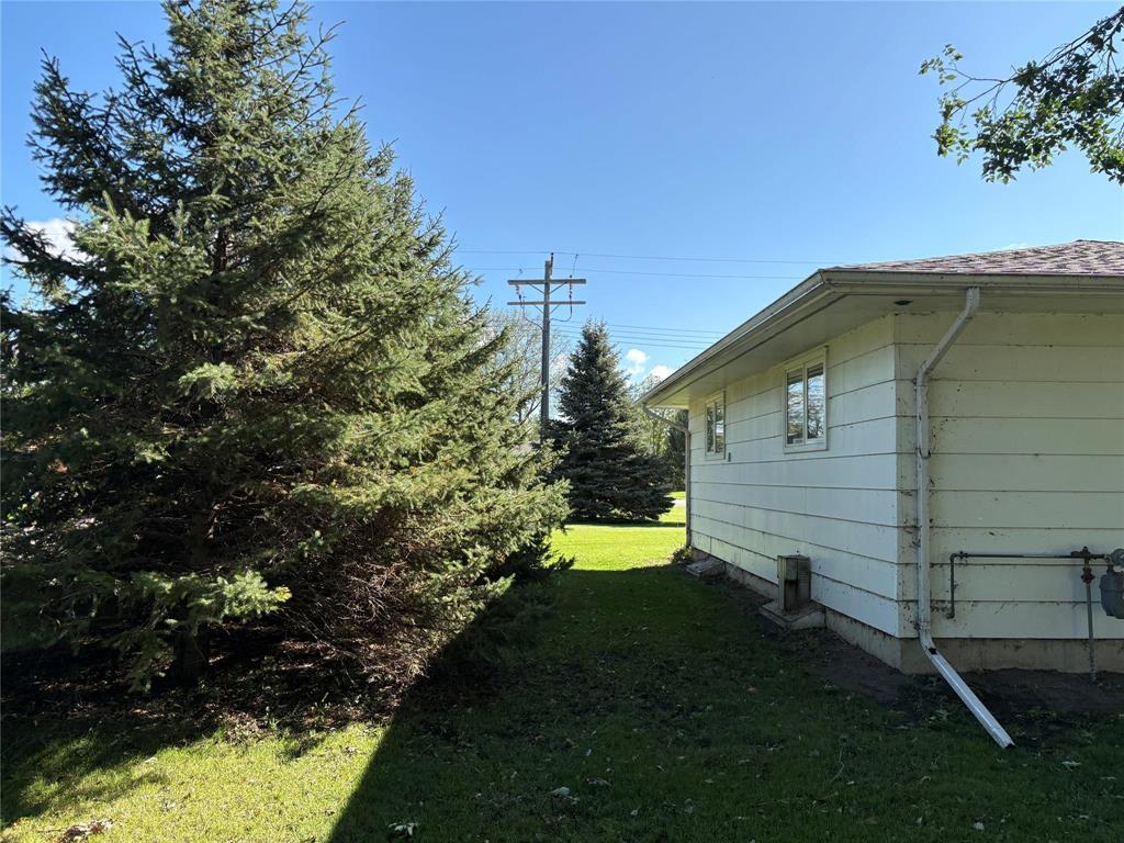 109 Lakeview Avenue, Killarney, Manitoba  R0K 1G0 - Photo 3 - 202622601