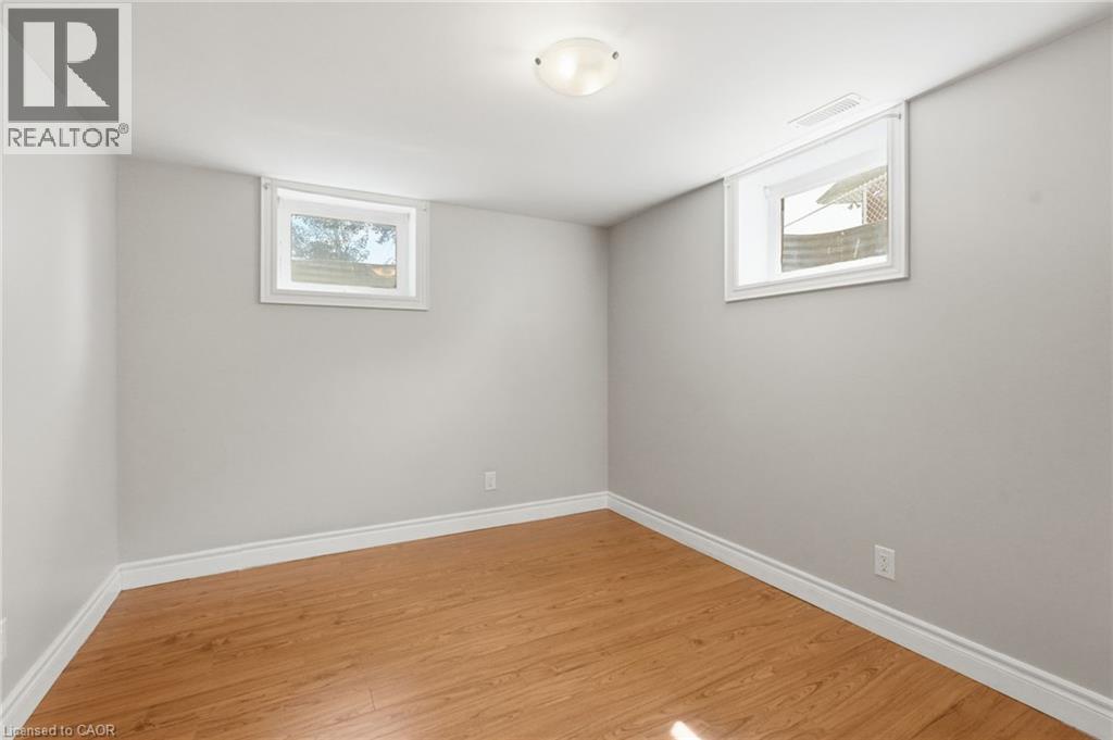 8 Emming Court, Hamilton, Ontario  L9C 4A2 - Photo 45 - 40861930