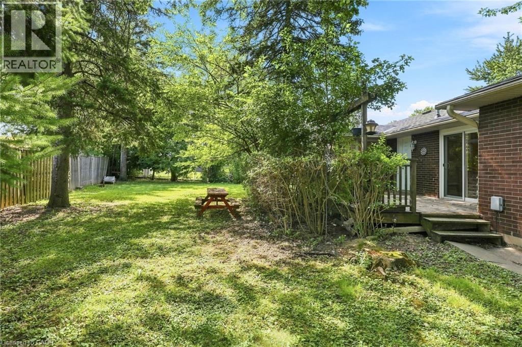 8 Emming Court, Hamilton, Ontario  L9C 4A2 - Photo 48 - 40861930