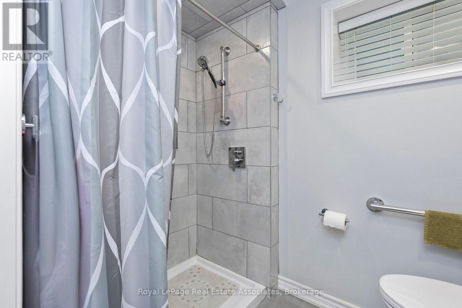 139 Vodden Street E, Brampton, Ontario  L6V 1M6 - Photo 36 - W13741656