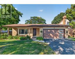 16 MONTEREY ROAD, Kitchener, Ontario