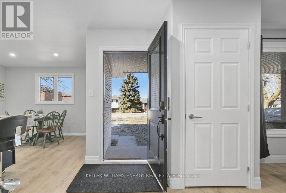 7 Glenarden Crescent, Belleville, Ontario  K8P 2B9 - Photo 2 - X13763140