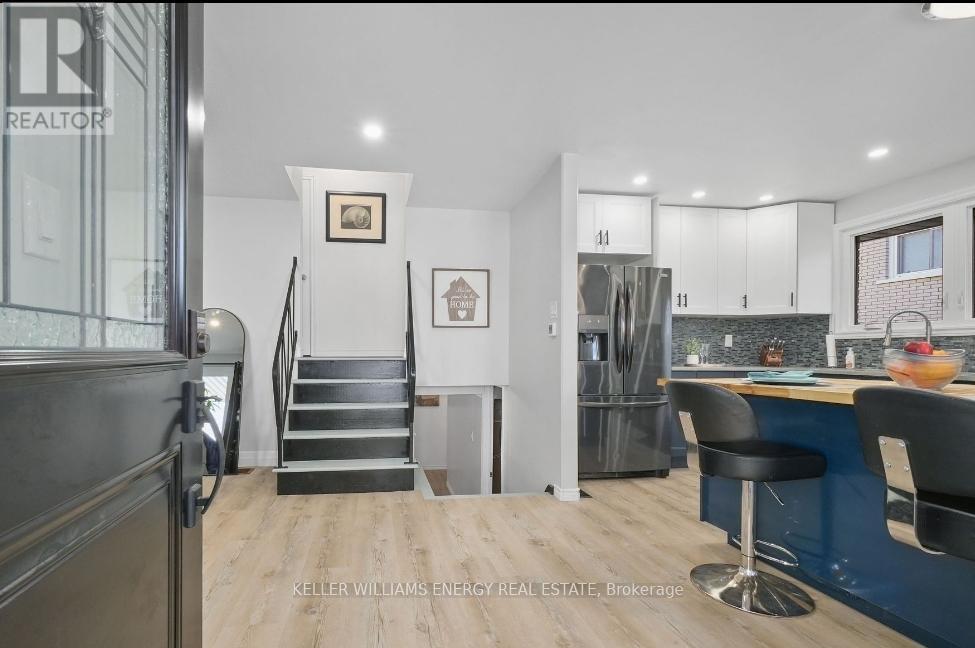 7 Glenarden Crescent, Belleville, Ontario  K8P 2B9 - Photo 3 - X13763140