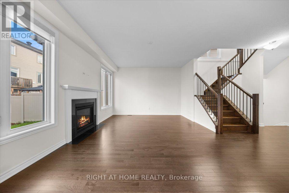 605 Silver Spruce Way, Ottawa, Ontario  K2M 0L1 - Photo 7 - X13763148