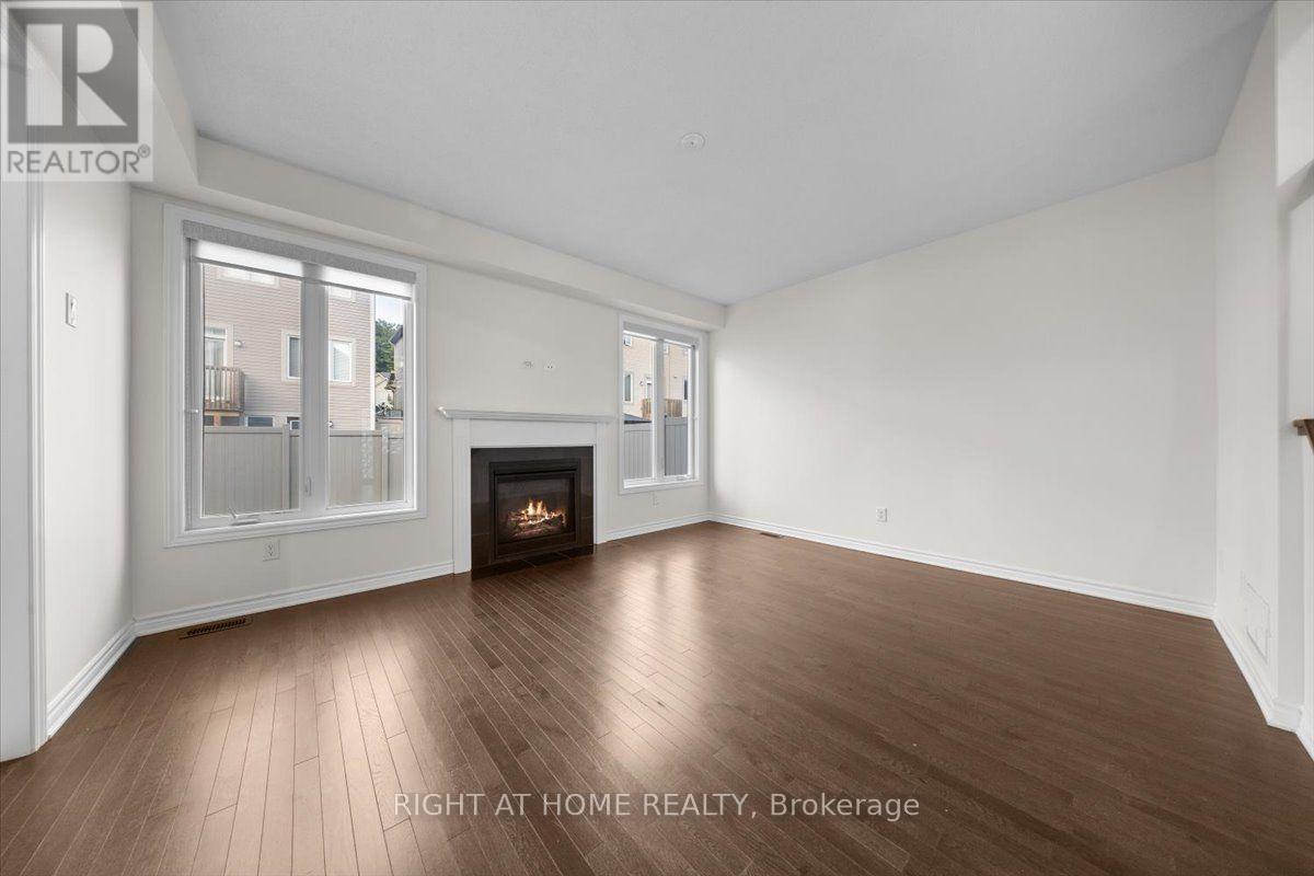 605 Silver Spruce Way, Ottawa, Ontario  K2M 0L1 - Photo 8 - X13763148
