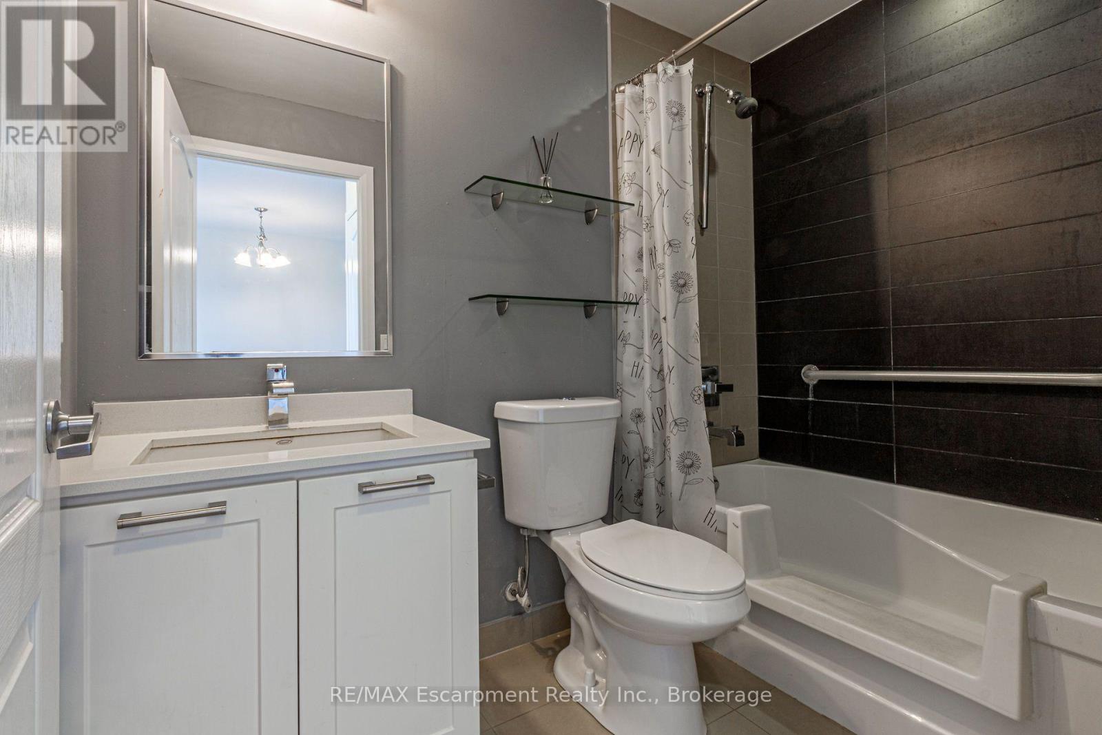 210 - 2470 Prince Michael Drive, Oakville, Ontario  L6H 0G9 - Photo 13 - W13763162