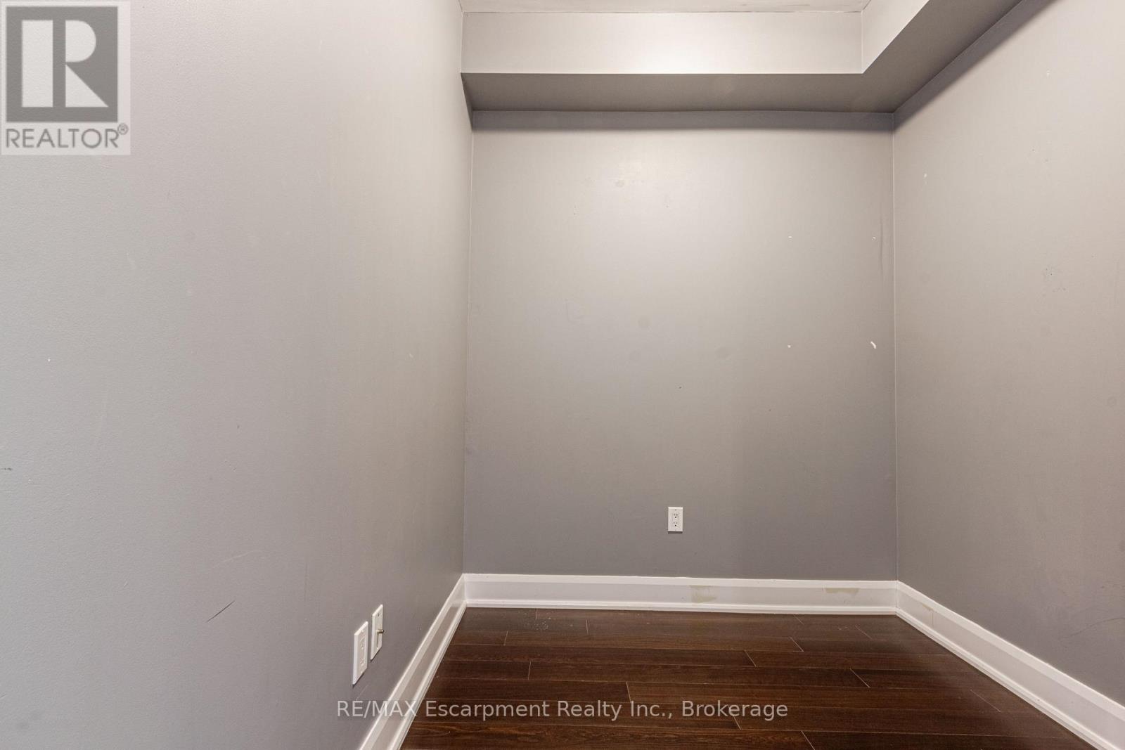 210 - 2470 Prince Michael Drive, Oakville, Ontario  L6H 0G9 - Photo 14 - W13763162
