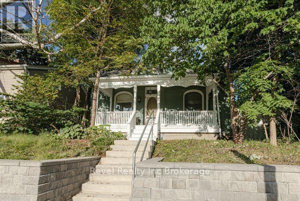 126 HURON STREET, Woodstock, Ontario