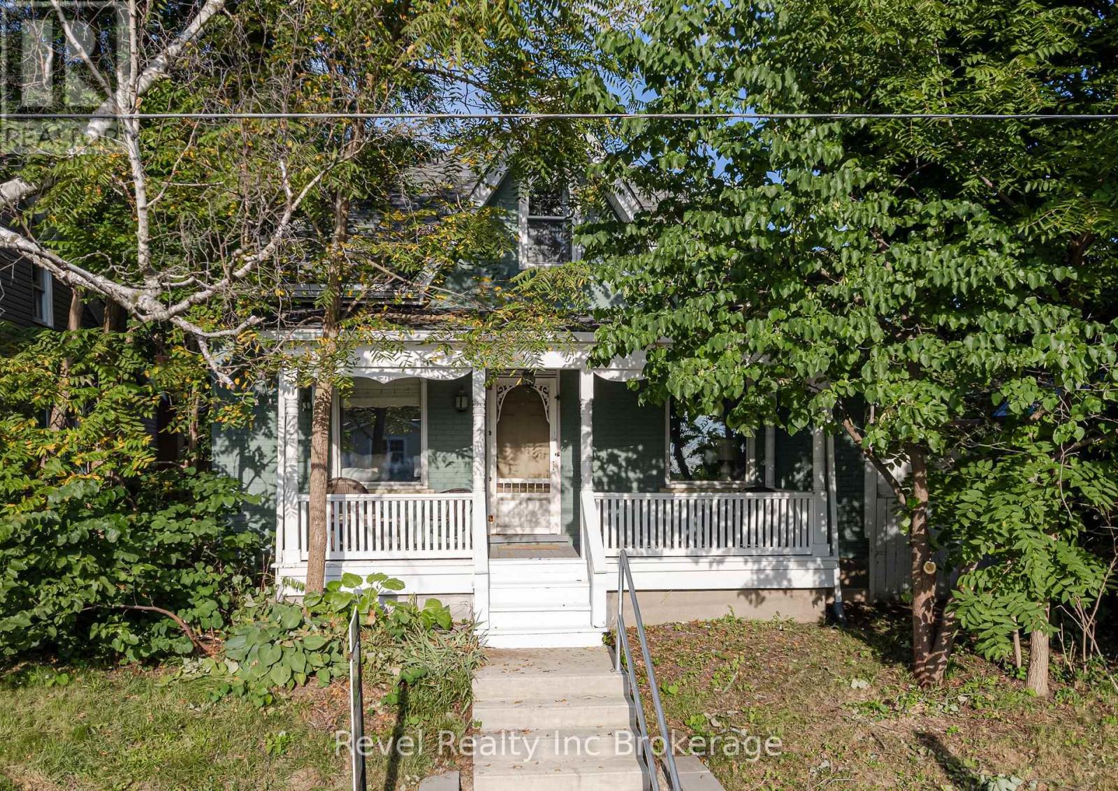 126 Huron Street, Woodstock, Ontario  N4S 6Z8 - Photo 2 - X13763120