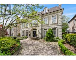 94 DUNVEGAN ROAD, Toronto, Ontario