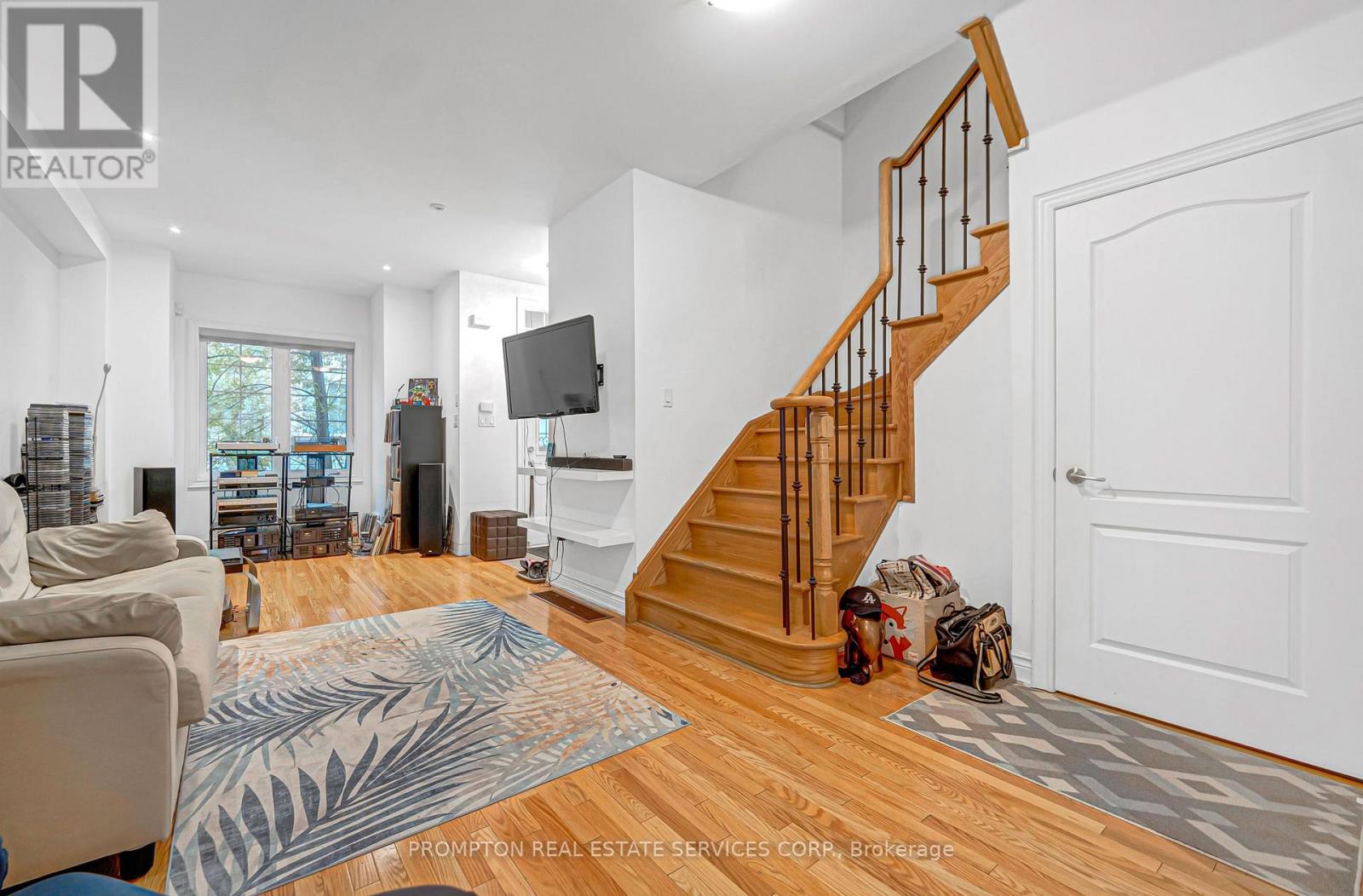 13 Flook Lane, Toronto, Ontario  M2R 3Y5 - Photo 4 - C13763222