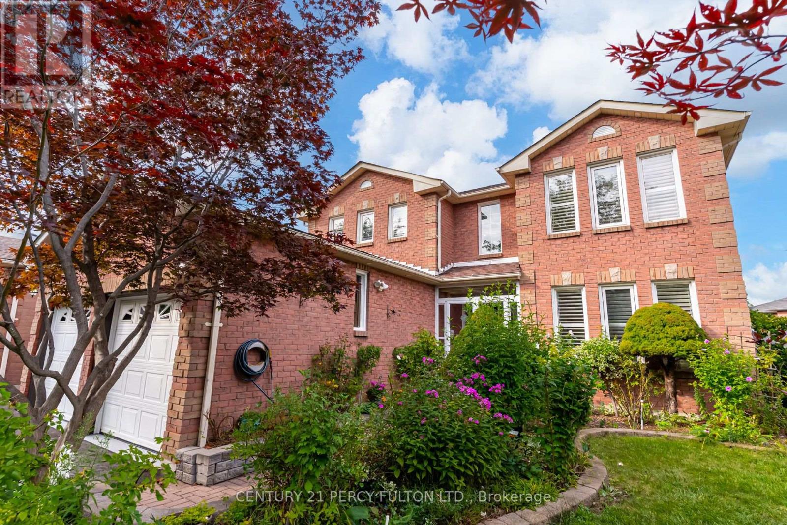 27 Dagwell Crescent, Ajax, Ontario  L1T 3M8 - Photo 2 - E13763152