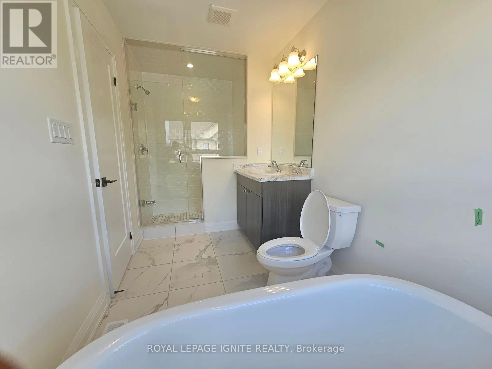 3250 Chimney Swift Crescent, Pickering, Ontario  L1X 0N3 - Photo 12 - E13763178