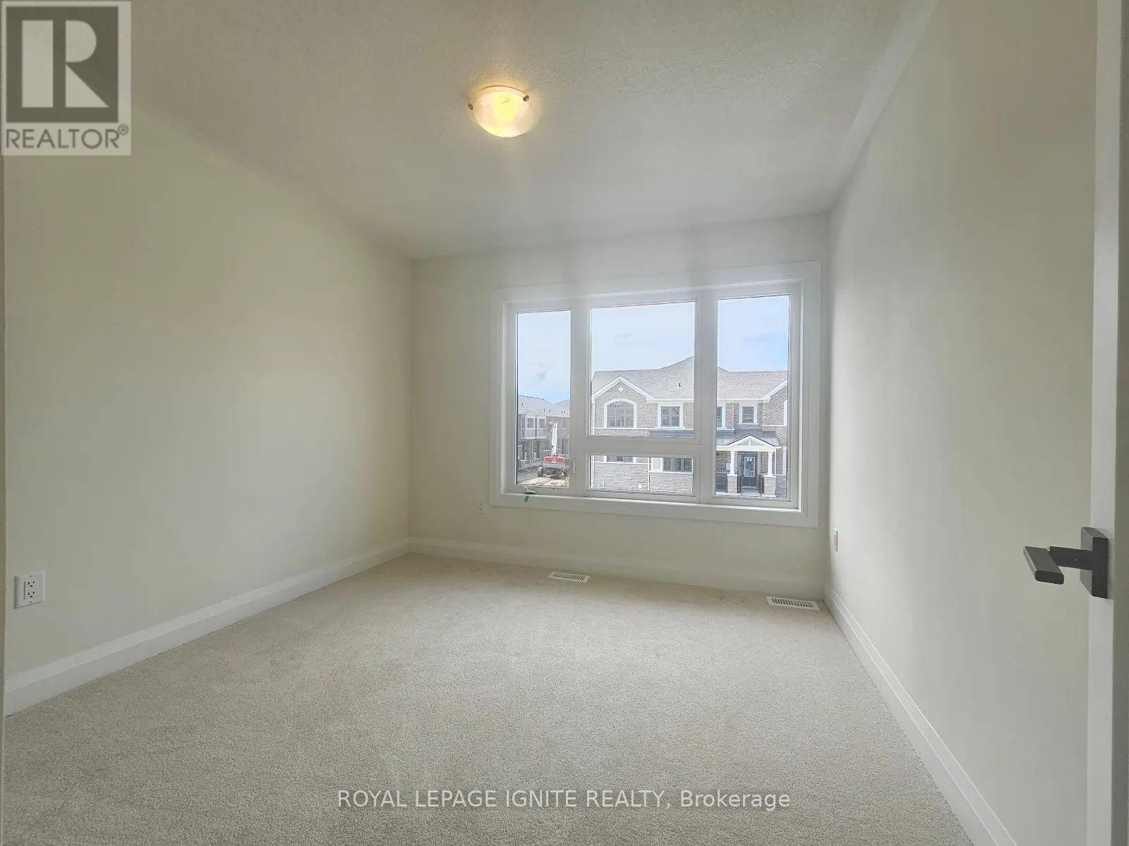3250 Chimney Swift Crescent, Pickering, Ontario  L1X 0N3 - Photo 13 - E13763178