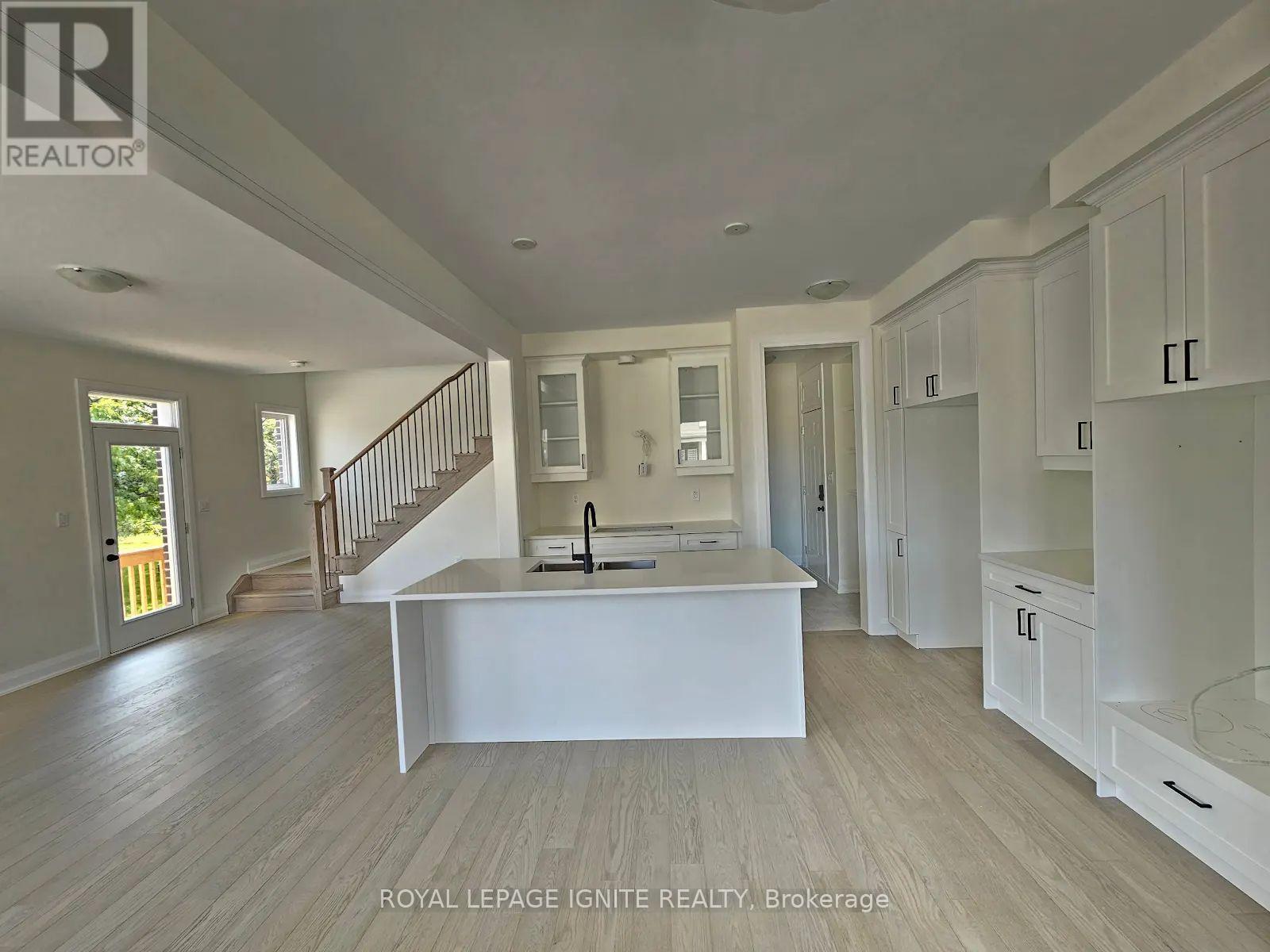 3250 Chimney Swift Crescent, Pickering, Ontario  L1X 0N3 - Photo 6 - E13763178