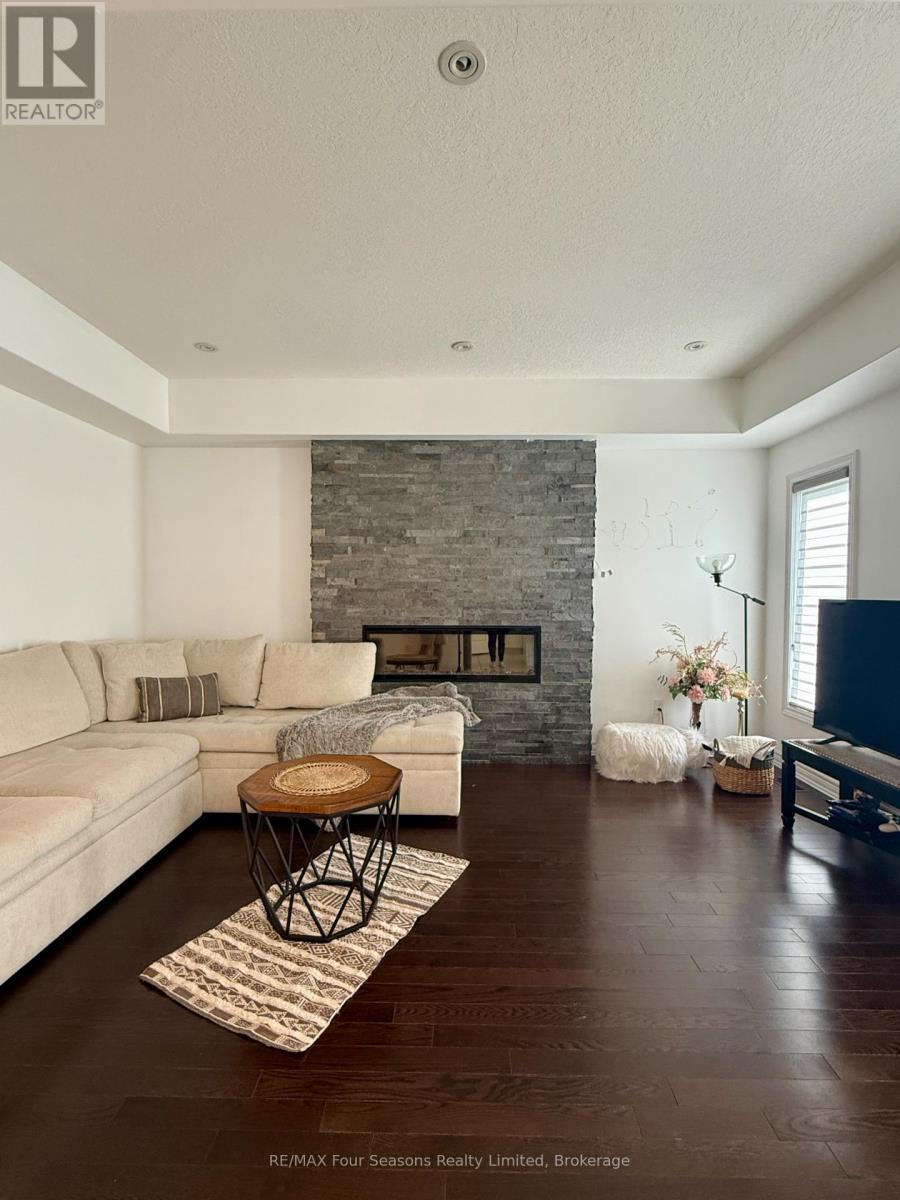 6 Bassett Street, Collingwood, Ontario  L9Y 3B7 - Photo 17 - S13763116