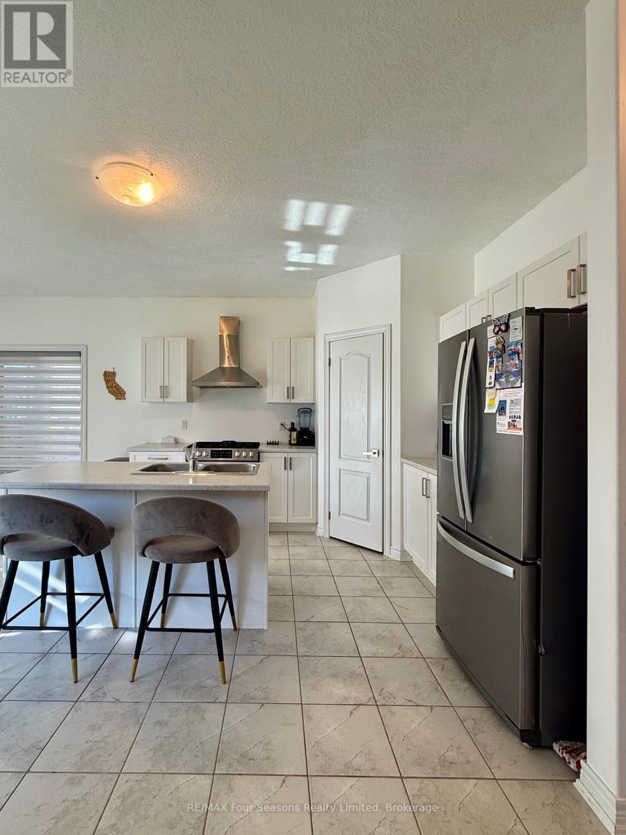 6 Bassett Street, Collingwood, Ontario  L9Y 3B7 - Photo 31 - S13763116