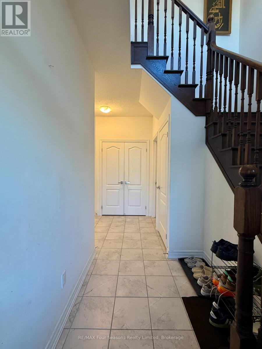 6 Bassett Street, Collingwood, Ontario  L9Y 3B7 - Photo 6 - S13763116