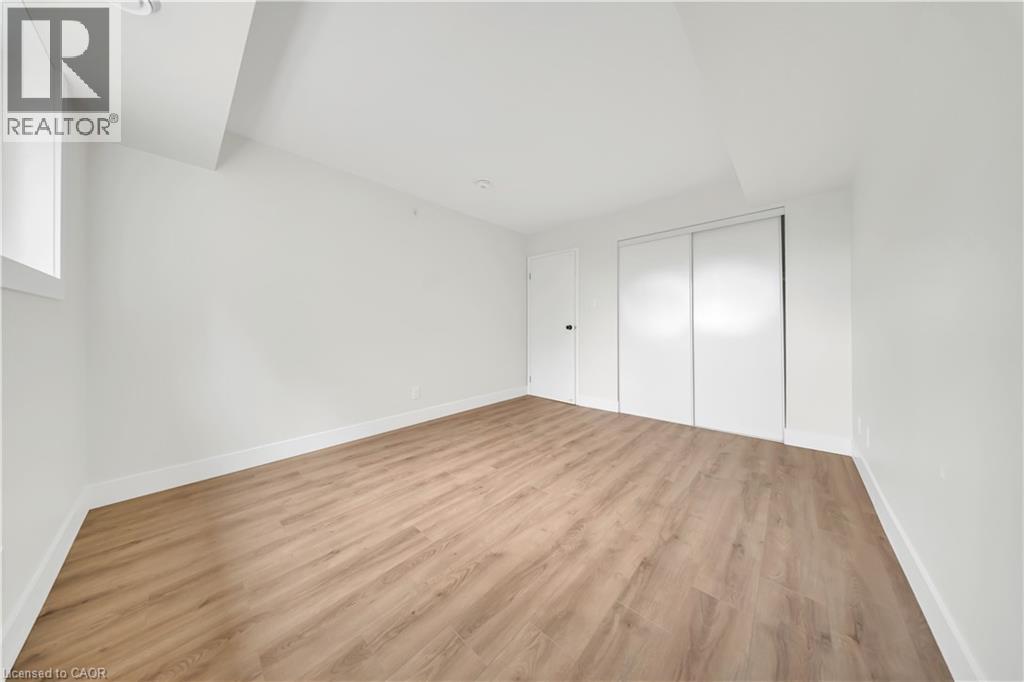 3085 Kingsway Drive Unit# 21, Kitchener, Ontario  N2C 2P1 - Photo 4 - 40861946