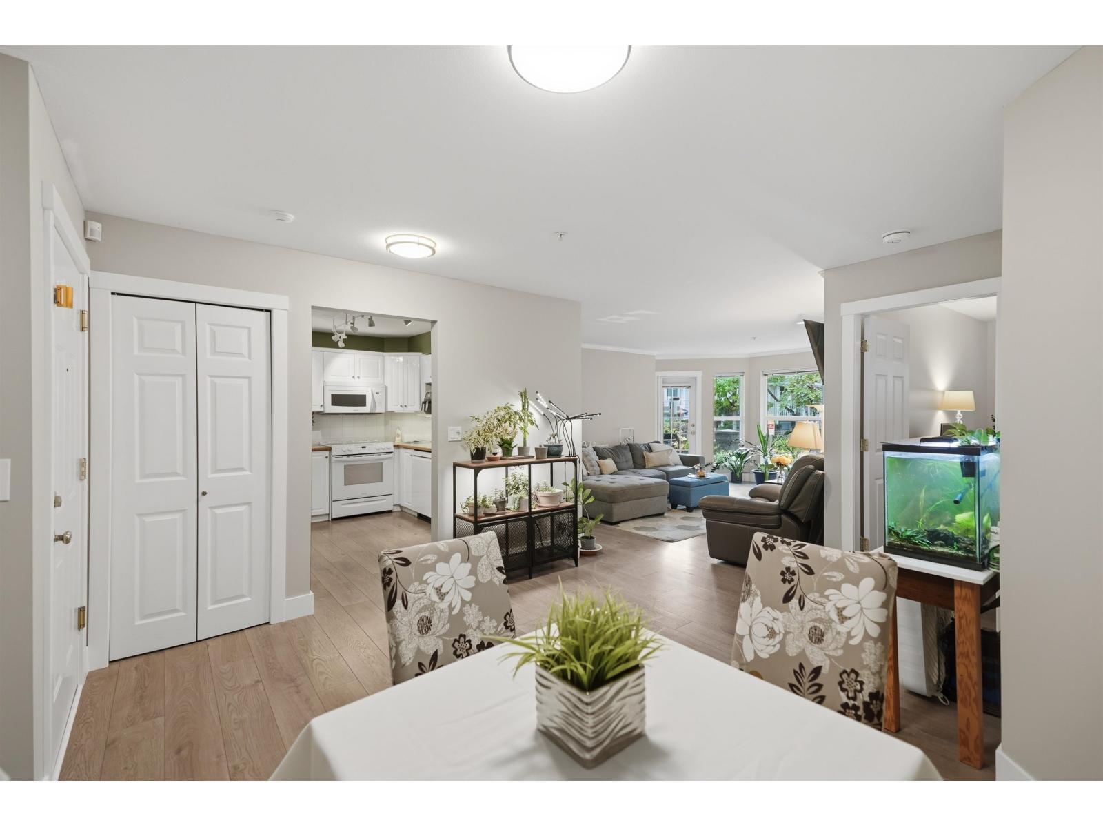 101 6557 121 Street, Surrey, British Columbia  V3W 1E7 - Photo 1 - R3163357