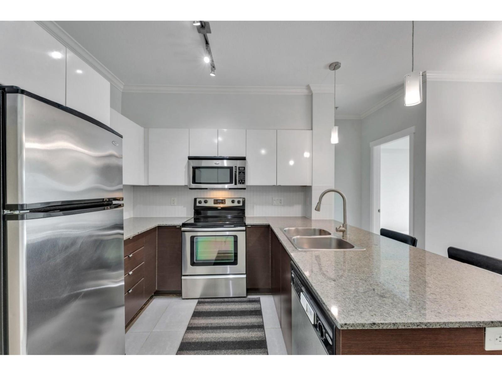 335 13733 107a Avenue, Surrey, British Columbia  V3T 0B7 - Photo 4 - R3163534