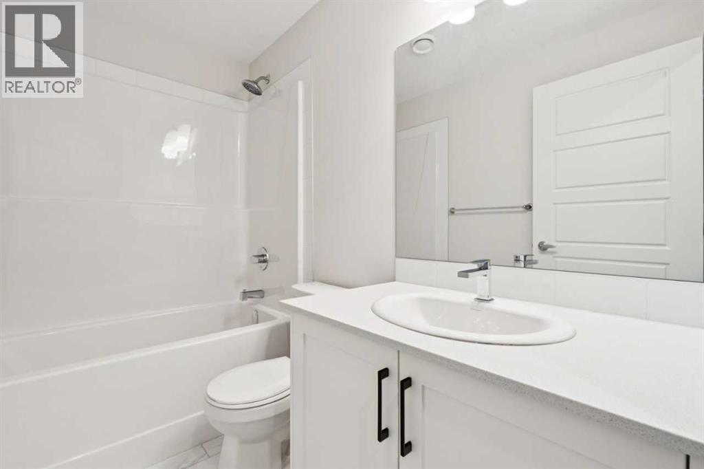113, 40 Livingston Parade NE, Calgary, Alberta  T4B 3P6 - Photo 12 - A2342683