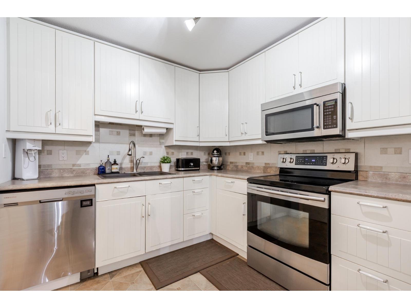 202 9688 148 Street, Surrey, British Columbia  V3R 0W2 - Photo 7 - R3162858