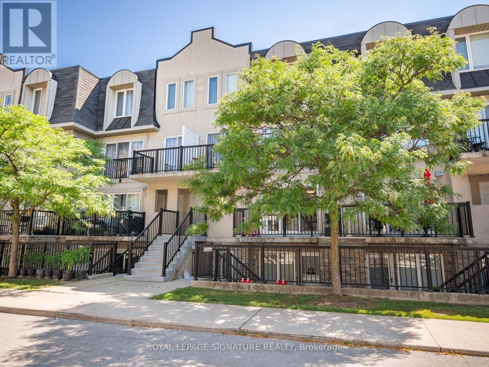 2067 - 65 GEORGE APPLETON WAY, Toronto, Ontario
