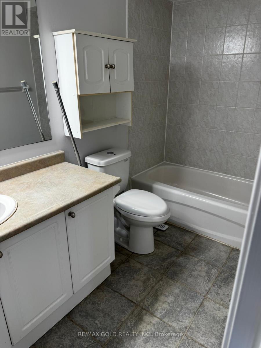 72 - 271 Richvale Drive S, Brampton, Ontario  L6Z 4W7 - Photo 17 - W13760778