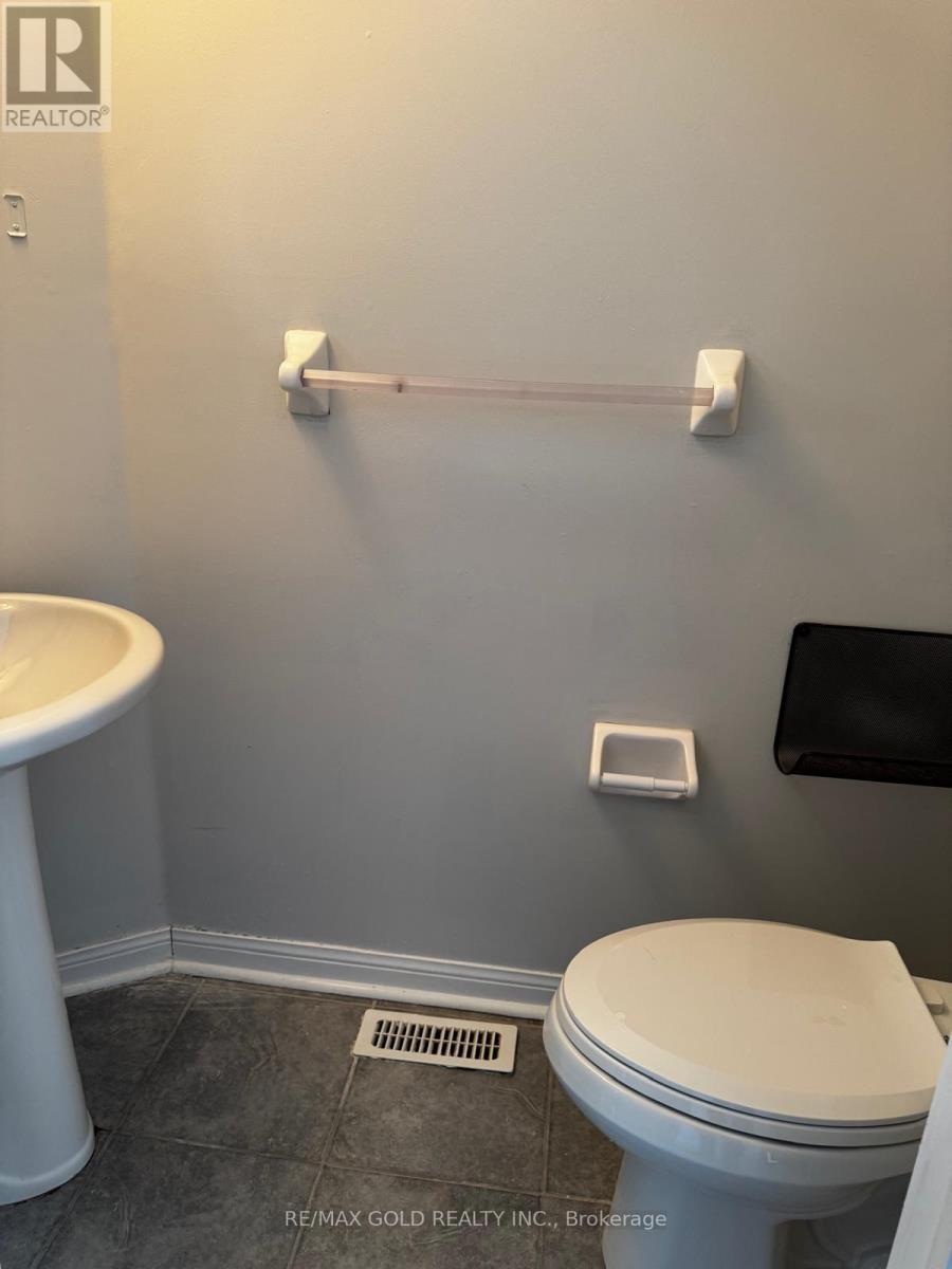 72 - 271 Richvale Drive S, Brampton, Ontario  L6Z 4W7 - Photo 3 - W13760778