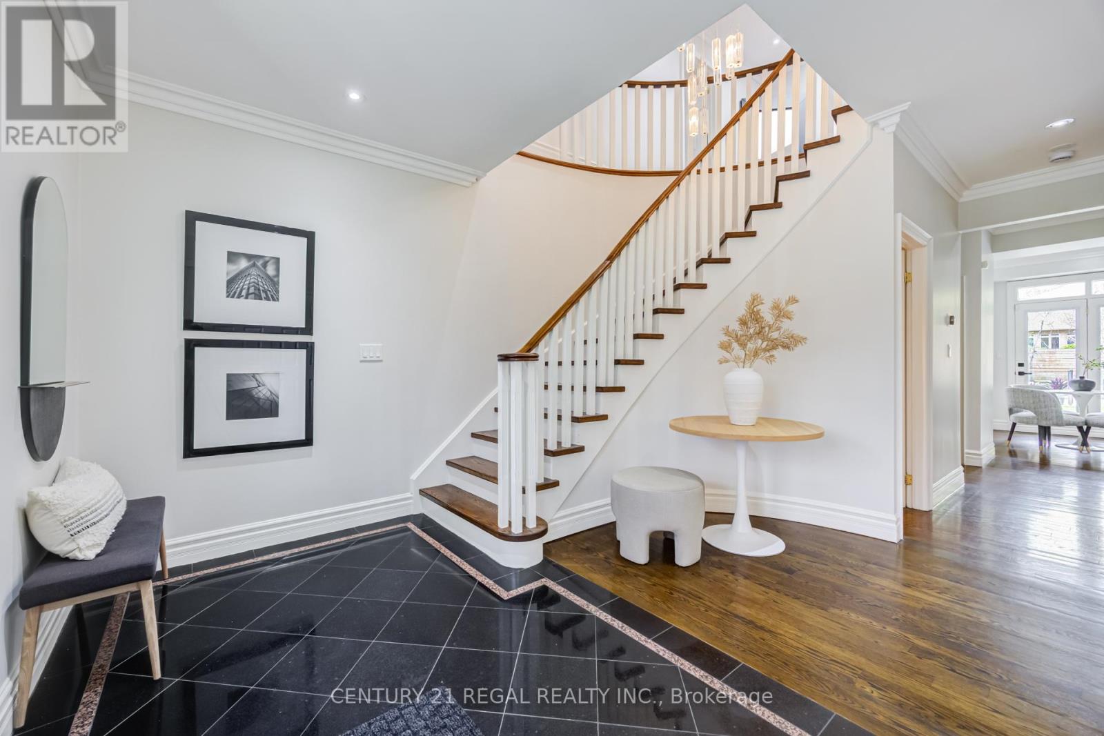 38 Mattice Road, Toronto, Ontario  M9A 1E6 - Photo 2 - W13763112