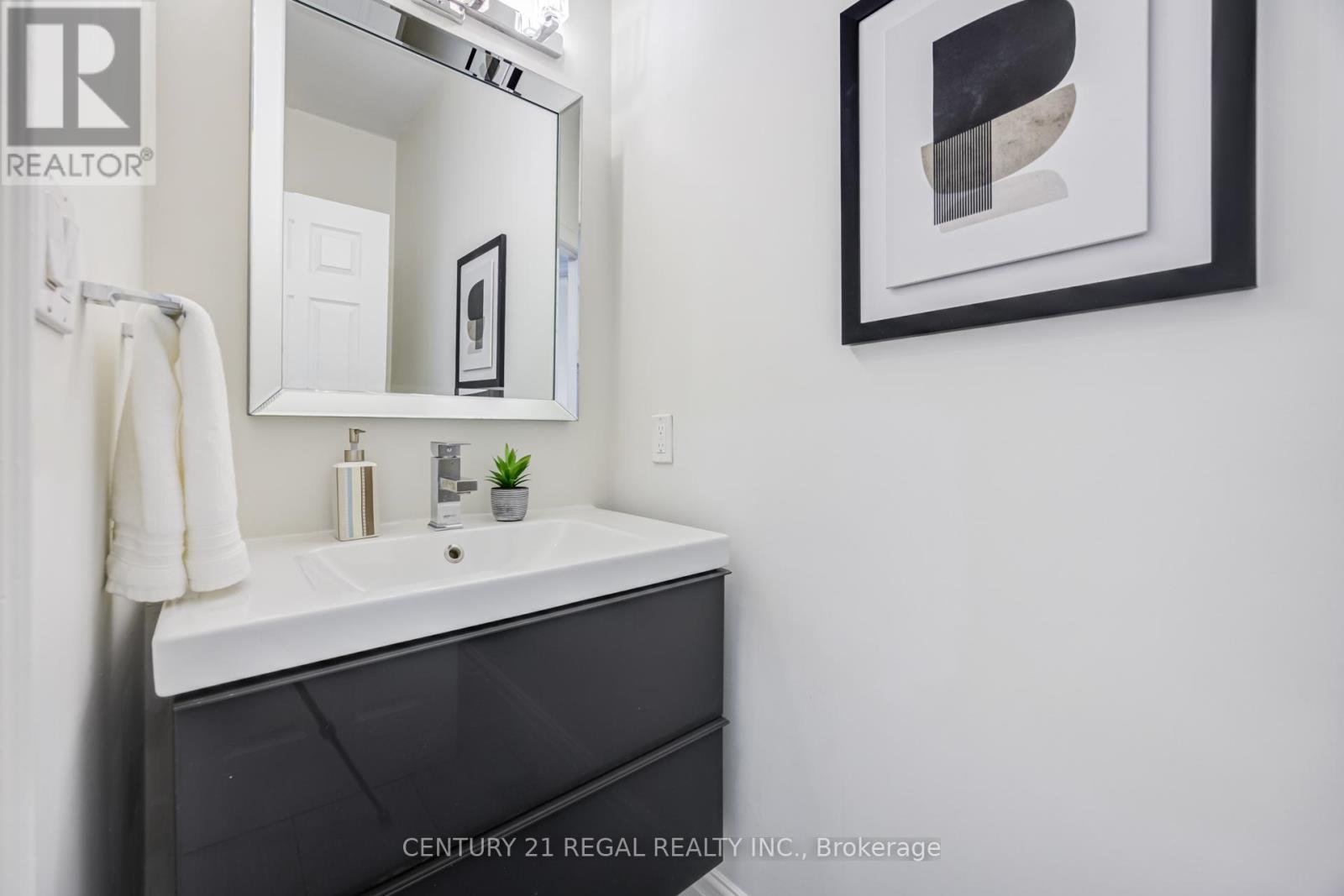 38 Mattice Road, Toronto, Ontario  M9A 1E6 - Photo 21 - W13763112