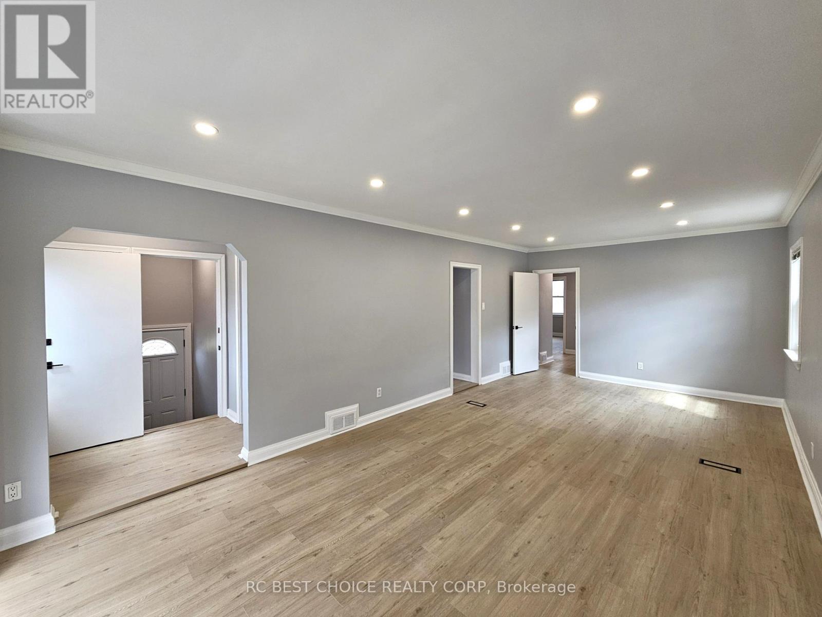 Main - 45 Mayall Avenue, Toronto, Ontario  M3L 1E7 - Photo 7 - W13763154