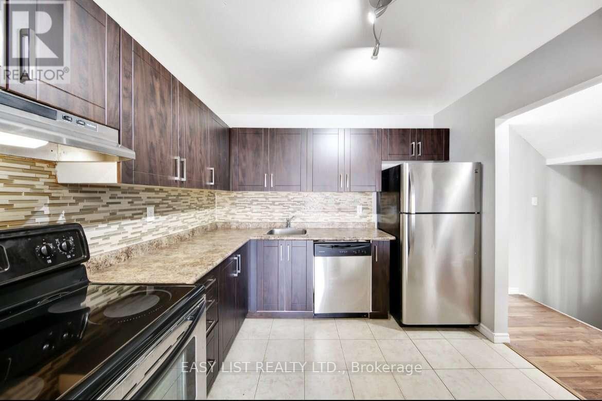 C - 5525 Montevideo Road, Mississauga, Ontario  L5N 3S3 - Photo 4 - W13763208