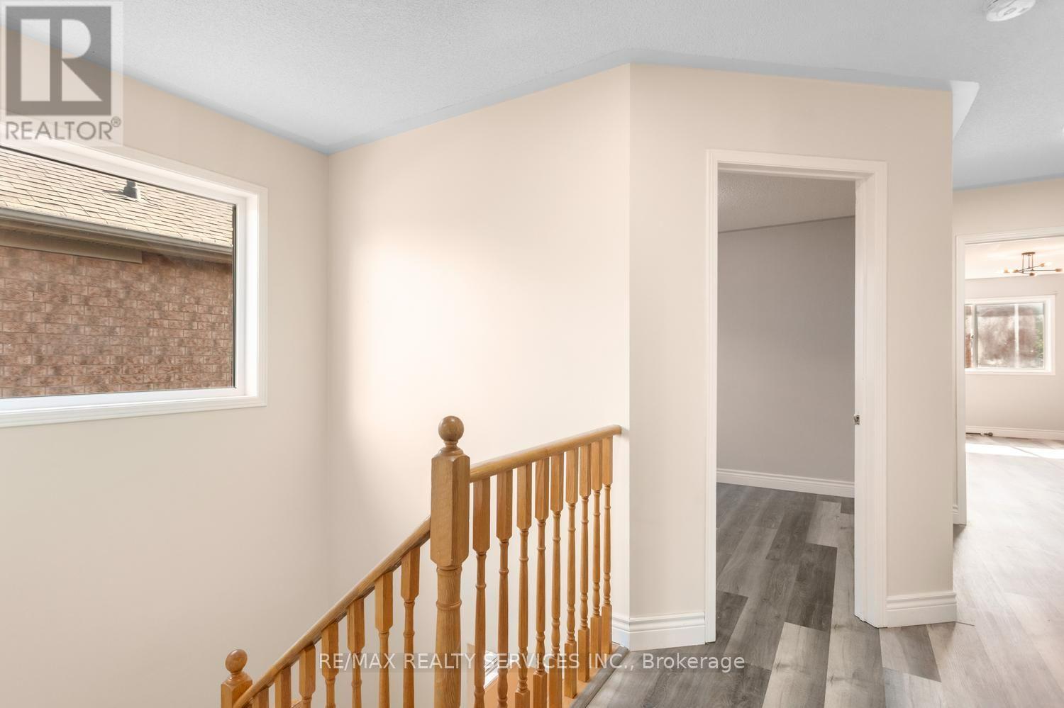 4 Farthingale Crescent, Brampton, Ontario  L7A 1R3 - Photo 15 - W13763224