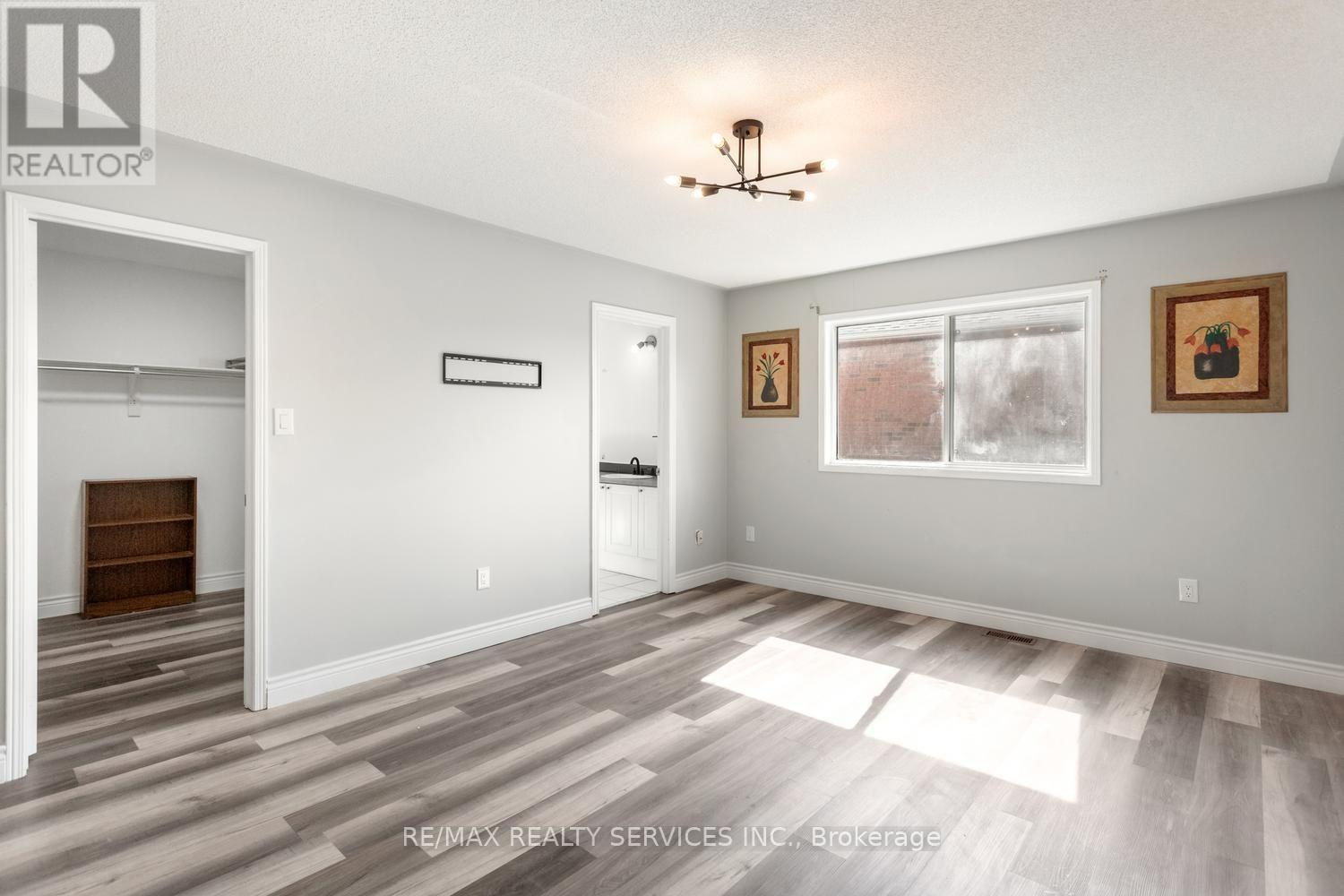 4 Farthingale Crescent, Brampton, Ontario  L7A 1R3 - Photo 17 - W13763224