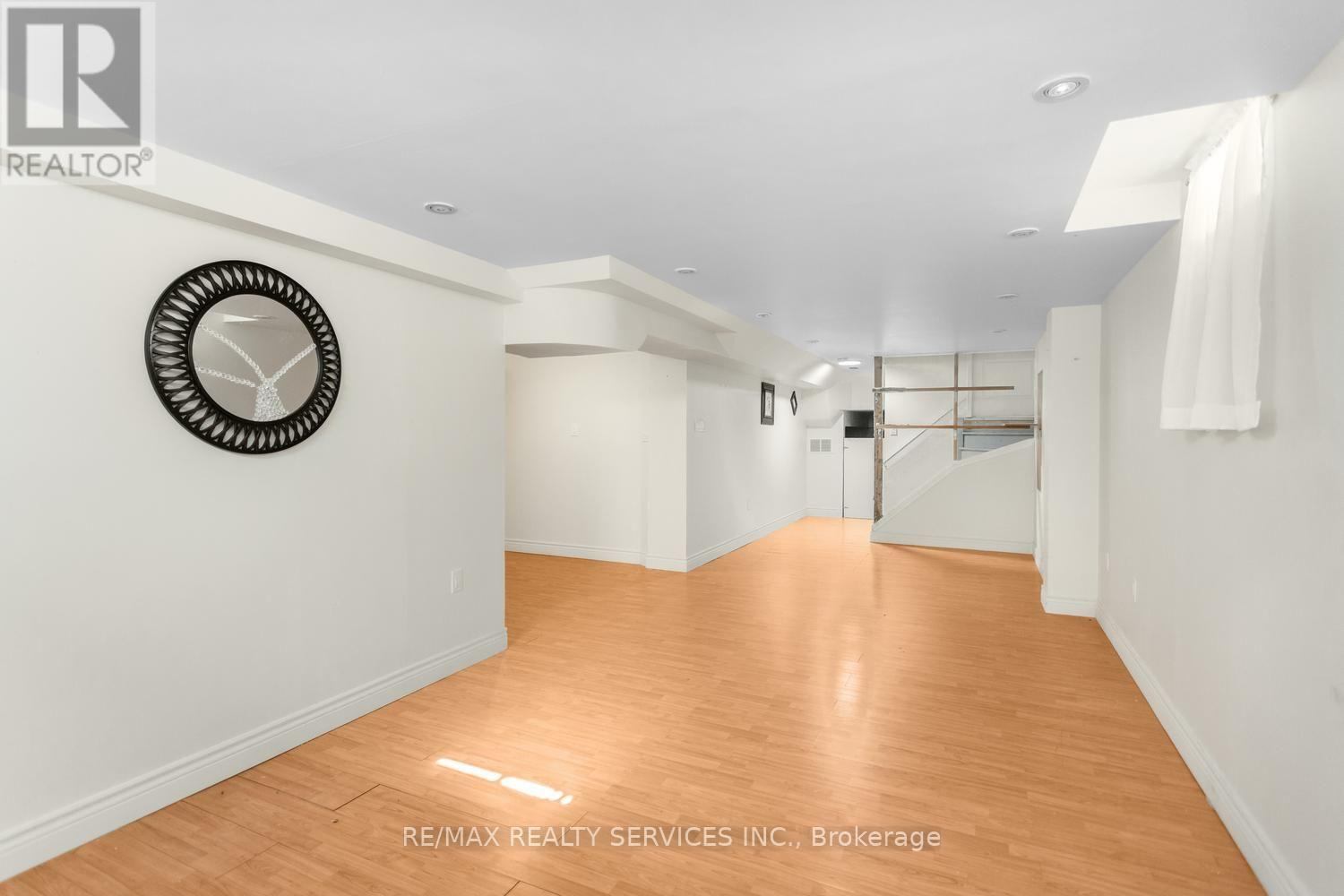 4 Farthingale Crescent, Brampton, Ontario  L7A 1R3 - Photo 32 - W13763224
