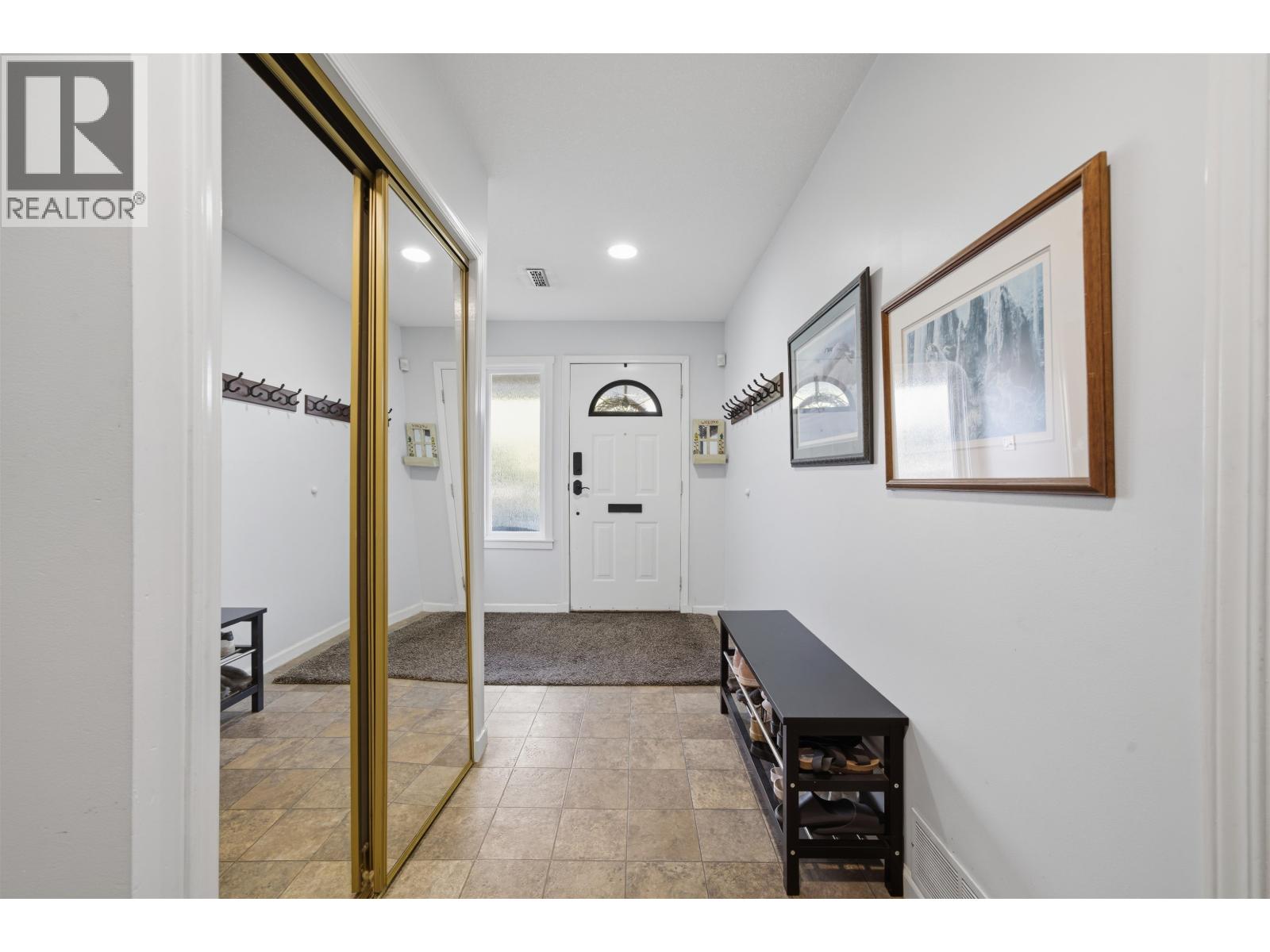 4468 Graveley Street, Burnaby, British Columbia V5C 3T8 - Photo 19 - R3163076