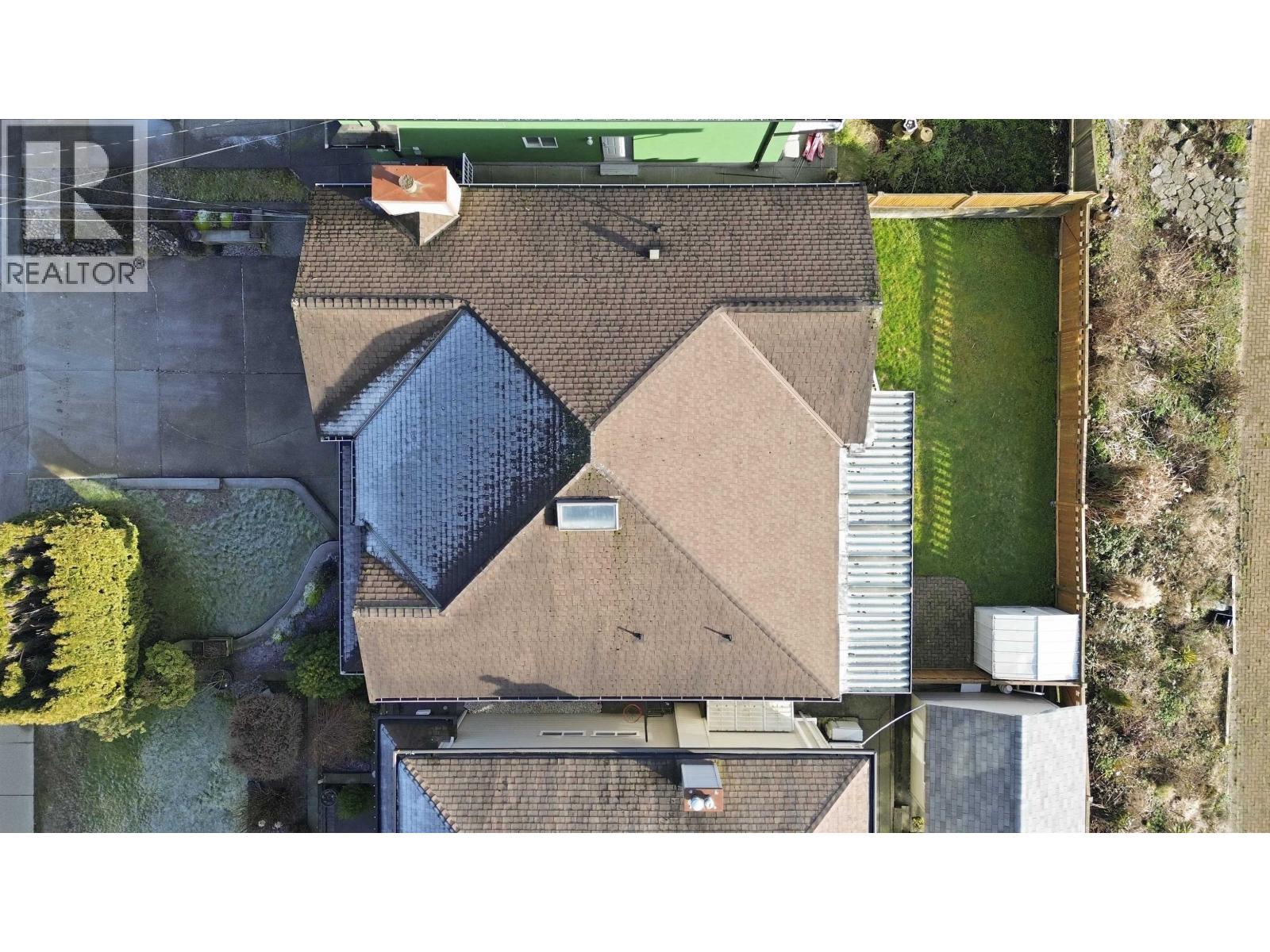 4468 Graveley Street, Burnaby, British Columbia V5C 3T8 - Photo 28 - R3163076