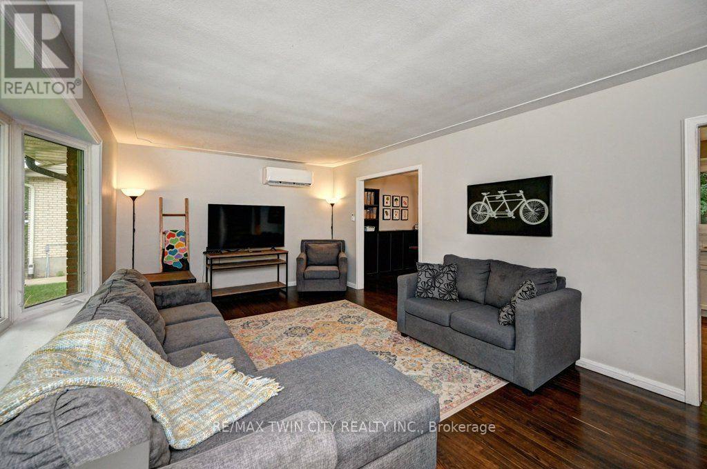 163 Chelford Crescent, Waterloo, Ontario  N2J 3T7 - Photo 8 - X13763126