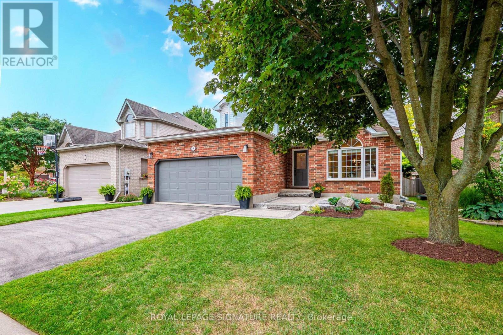 16 Pine Ridge Drive, Guelph, Ontario  N1L 1K3 - Photo 2 - X13763202