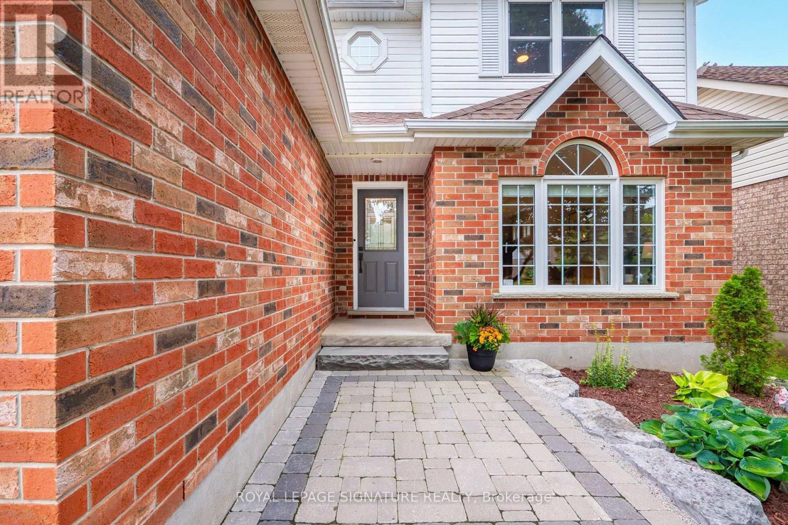 16 Pine Ridge Drive, Guelph, Ontario  N1L 1K3 - Photo 3 - X13763202