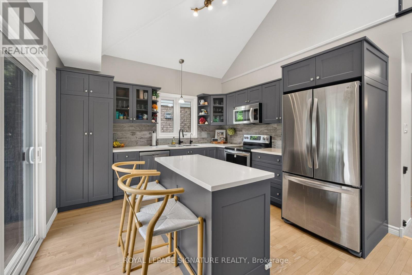 16 Pine Ridge Drive, Guelph, Ontario  N1L 1K3 - Photo 6 - X13763202