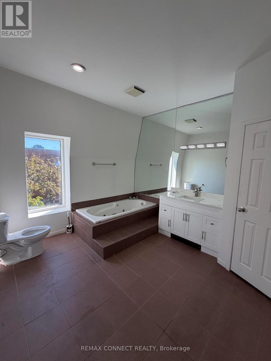 A - 94 Sackville Street, Toronto, Ontario  M5A 3E7 - Photo 17 - C13762916