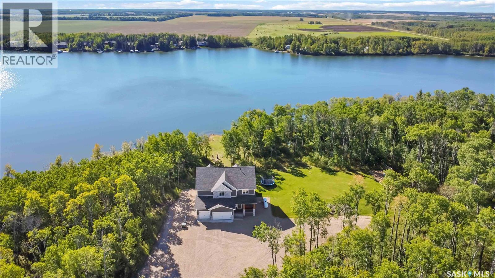 Luxurious Lakefront Acreage On Little Loon, Little Loon Lake, Saskatchewan  S0M 0Y0 - Photo 35 - SK047901