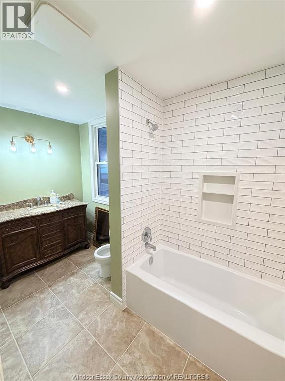 222 Gladstone Avenue Unit# Main, Windsor, Ontario  N9A 2P7 - Photo 8 - 26022070
