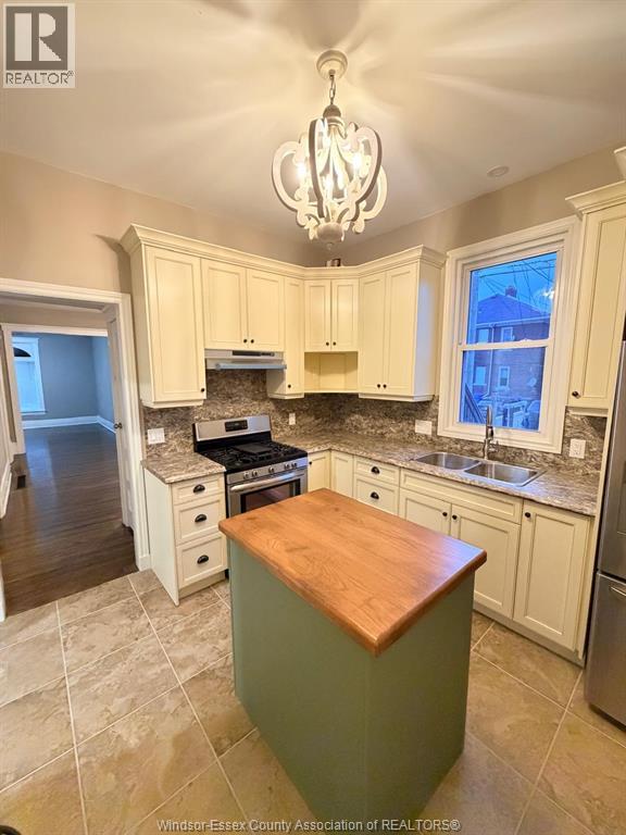 222 Gladstone Avenue Unit# Main, Windsor, Ontario  N9A 2P7 - Photo 9 - 26022070