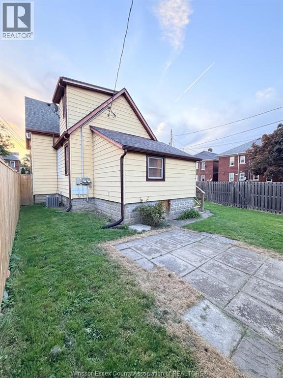 222 Gladstone Avenue Unit# Main, Windsor, Ontario  N9A 2P7 - Photo 18 - 26022070